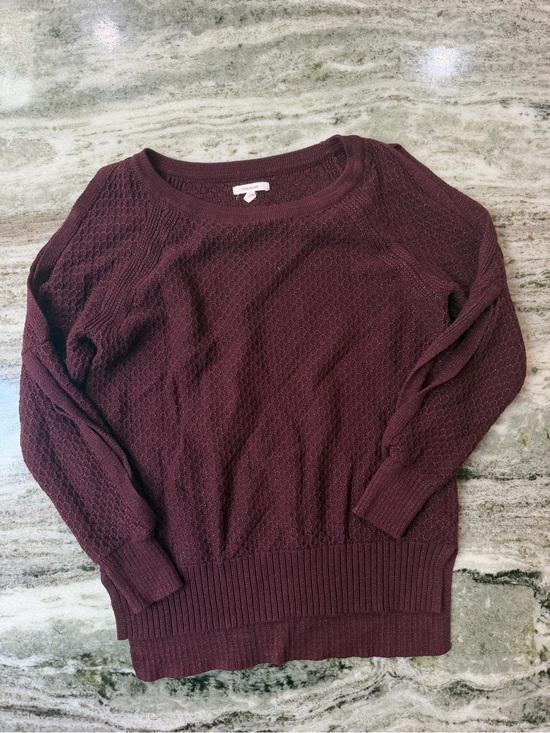 Maurices Sweaters - Maurices Maroon Textured Scoopneck Sweater